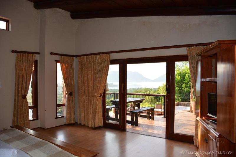 La Montagne Guest Lodge Хартбиспурт Экстерьер фото