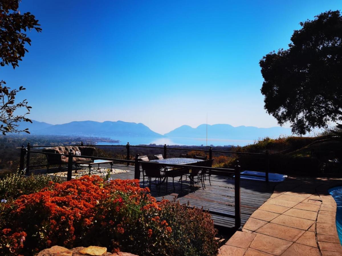 La Montagne Guest Lodge Хартбиспурт Экстерьер фото